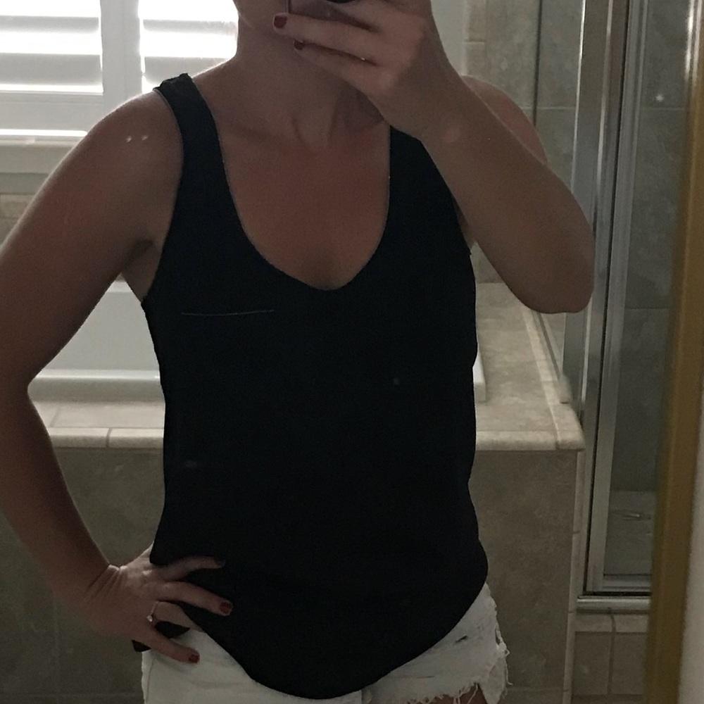 Black Razor Back Tank Top - Picture 2 of 4